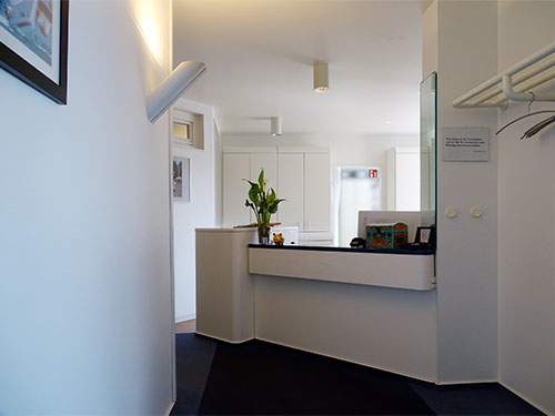 zahnarztpraxis-sievers-empfang-sprechzeiten